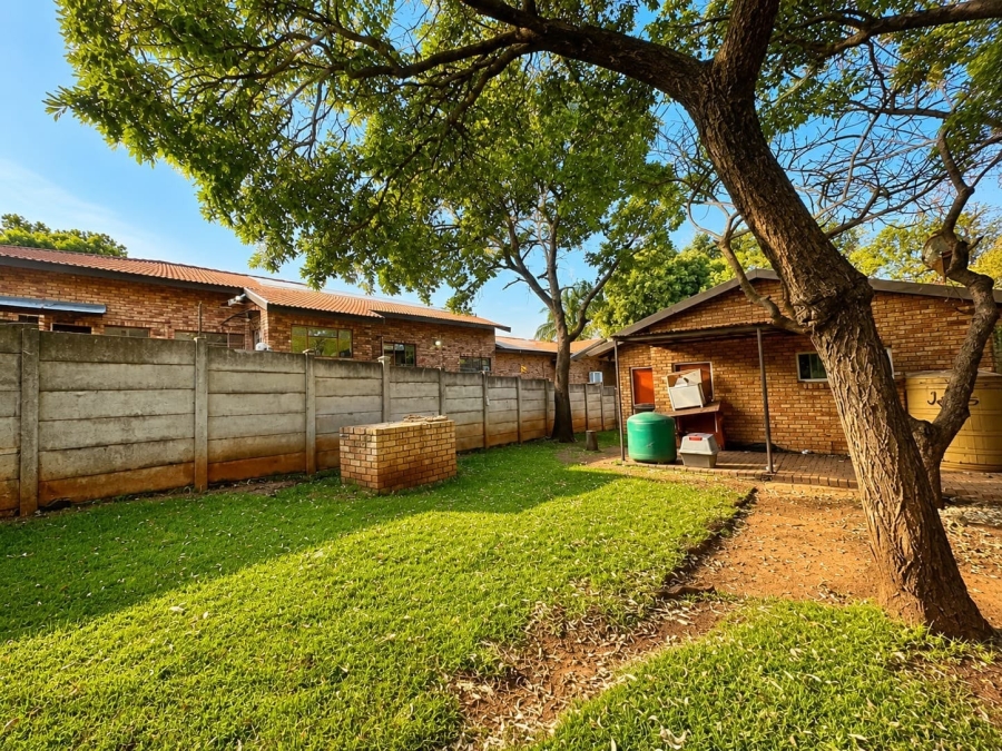 3 Bedroom Property for Sale in Geelhoutpark North West